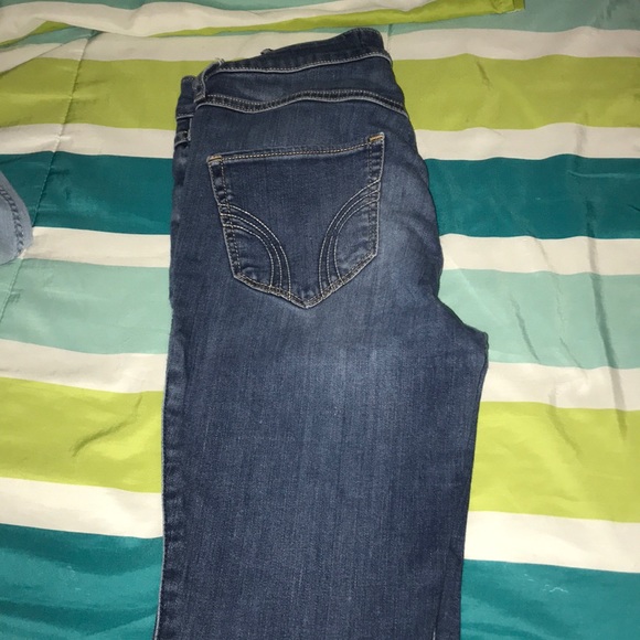 Hollister Jeans - Picture 2 of 7
